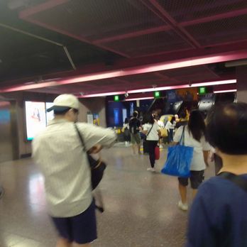 港鐵銅鑼灣站 - Concourse - Train Stations Near Me - Hong Kong, HK