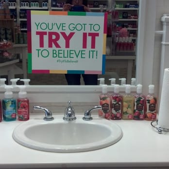 Bath & Body Works - Cosmetics & Beauty Supply Near Me - Las Vegas, Nevada