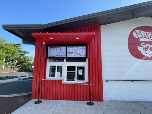 Mikes Drive-In by null
