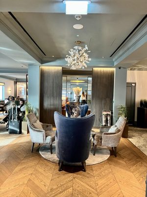 No1 Lounge at Heathrow Airport Terminal 3 by null