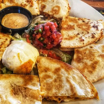 Chili's Grill & Bar - Quesadilla - Bars Near Me - La Vista, Nebraska