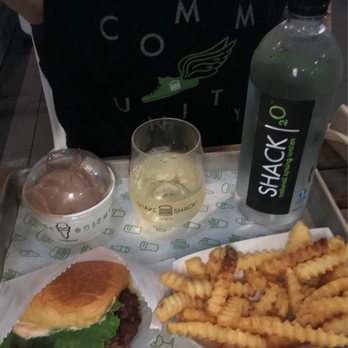 Shake Shack Upper East Side - Burgers Near Me - New York, New York Shake Shack Upper East Side - Burgers Near Me - New York, New York