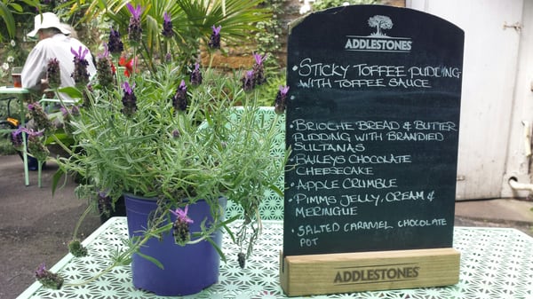 Queens Head Inn by null