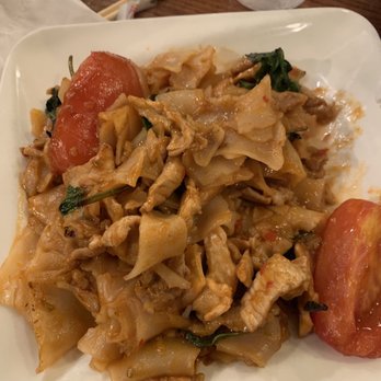 Ruan Thai - Pork drunken noodles - Thai Near Me - Wheaton, Maryland Ruan Thai - Pork drunken noodles - Thai Near Me - Wheaton, Maryland