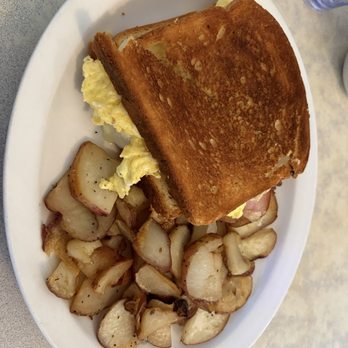 Harry's Roadhouse - Green eggs and ham sandwich. - Breakfast & Brunch Near Me - Santa Fe, New Mexico