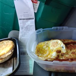 No gravy for biscuit. Overcooked cold eggs. No gravy for biscuit. Overcooked cold eggs.