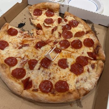 Pizzaria Delphi - Pepperoni with cheese - Pizza Near Me - Palmer, Alaska