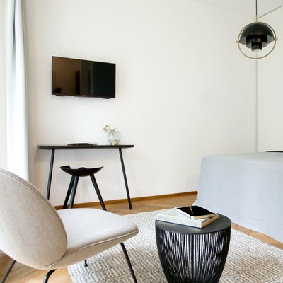 August The Boardinghouse by null