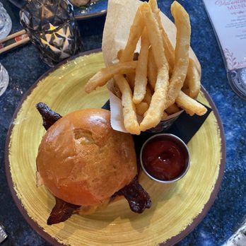 Smoke & Mirrors - Burger with sea salt fries - Bars Near Me - Washington Dc, District of Columbia