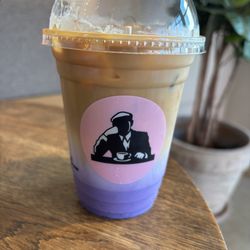 Joe & The Juice - Iced Lavender Latte