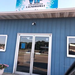 VIP Laundromat - Front of VIP laundromat. Open 7-6 daily