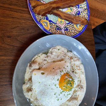 Gralehaus - Beer Bar Near Me - Louisville, Kentucky