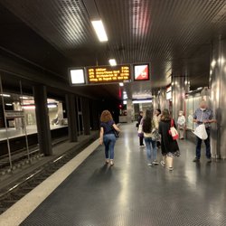 U-Bahnhof Heinrich-Heine-Allee
