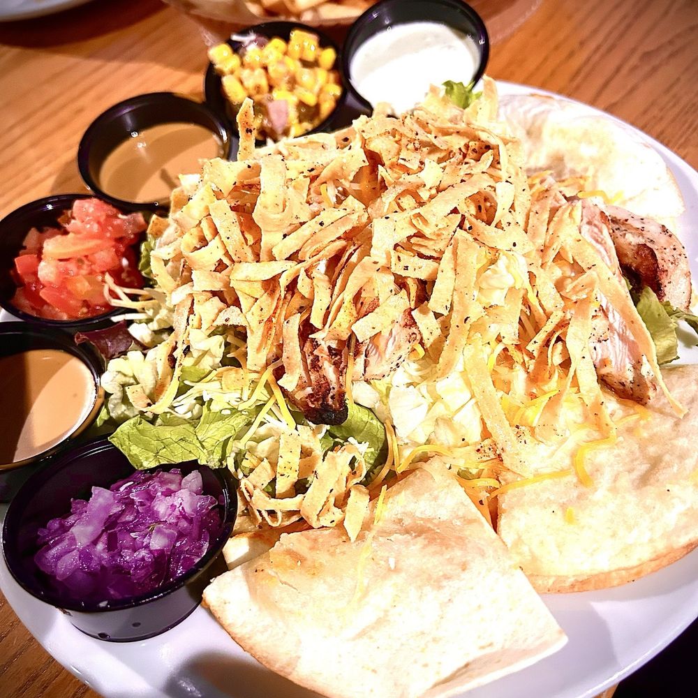 Chili's - Quesadilla explosion salad. Too many topping heavy for my taste. - Bars Near Me - Omaha, Nebraska Chili's - Quesadilla explosion salad. Too many topping heavy for my taste. - Bars Near Me - Omaha, Nebraska