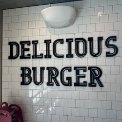 McDonald's - Cleanest McDonald's :)