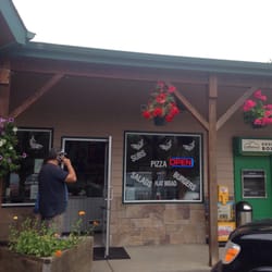 Roni's Chinook Deli & Pizza - Chinook Deli in Willow