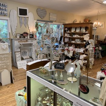 Transformed Treasures - Wedding items straight ahead... - Antiques Near Me - Brooksville, Florida Transformed Treasures - Wedding items straight ahead... - Antiques Near Me - Brooksville, Florida