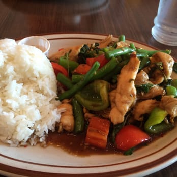 Ubon Thai Kitchen - Spicy basil chicken - Thai Near Me - Torrance, California Ubon Thai Kitchen - Spicy basil chicken - Thai Near Me - Torrance, California