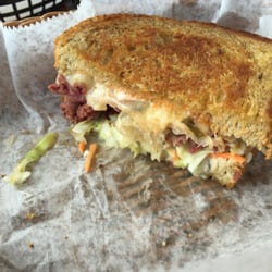 Arena’s Cafe - Not mush pastrami in the Reuben