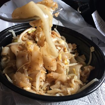 Thai on Clinton - Shrimp Kua Gai - Food Trucks Near Me - Brooklyn, New York