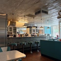 Hermie and Elliott Sadler Restaurant - Diner