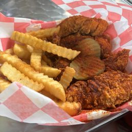 4 spicy chicken tenders with seasoned fries 4 spicy chicken tenders with seasoned fries