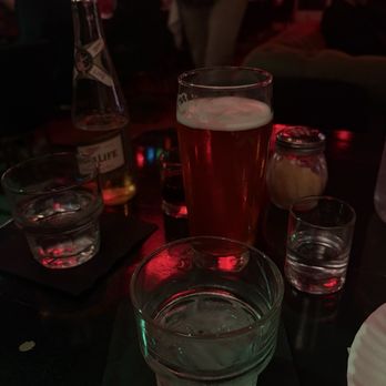 The Starving Artist - Dive Bars Near Me - Phoenix, Arizona