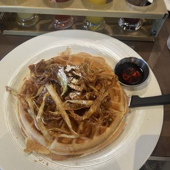 Hash Kitchen - Herb Fried Chicken & Waffle - New American Near Me - Peoria, Arizona
