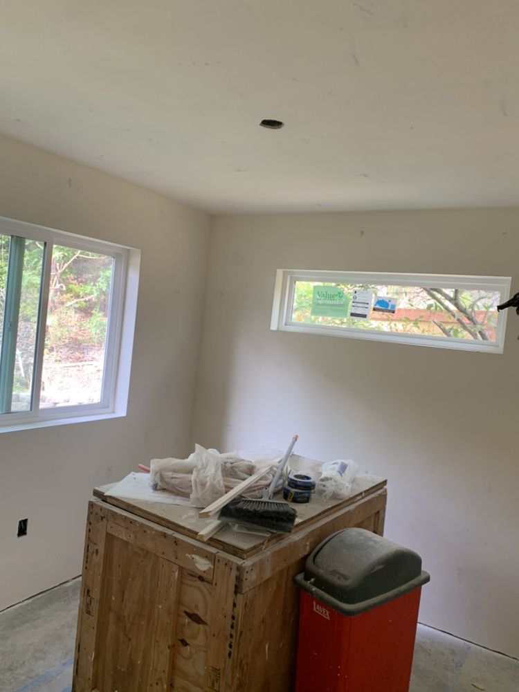 Slide of Aqua MG Roofing and Painting