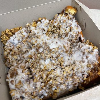 Sweet Jill's - Half dozen cinnamon rolls with walnuts ($7.25 each = $43.50 total) CASH ONLY - Bakeries Near Me - Seal Beach, California
