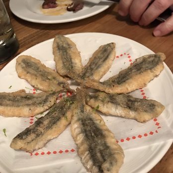 Tapeo - Pescadito frito - Tapas Bars Near Me - Barcelona, B