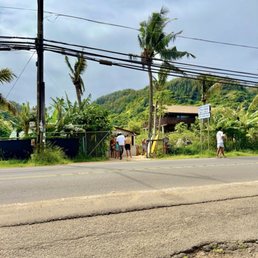 Free street parking. Be careful with crossing the road as many cars pass through. Free street parking. Be careful with crossing the road as many cars pass through.