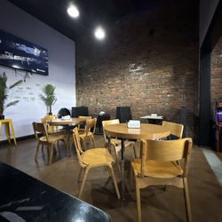 Island Breeze Bistro