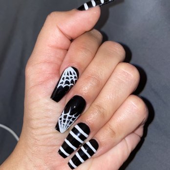 NAILtastic - Halloween-themed set done by Mary - Nail Salons Near Me - Corona, California NAILtastic - Halloween-themed set done by Mary - Nail Salons Near Me - Corona, California