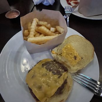 Pub 365 - Round 2. The make up burger that John the night Manager saved me with. Was very generous and upgraded me to fries for the trouble. - Beer Bar Near Me - Las Vegas, Nevada Pub 365 - Round 2. The make up burger that John the night Manager saved me with. Was very generous and upgraded me to fries for the trouble. - Beer Bar Near Me - Las Vegas, Nevada