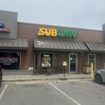 Subway - Fast Food Near Me - Louisville, Kentucky