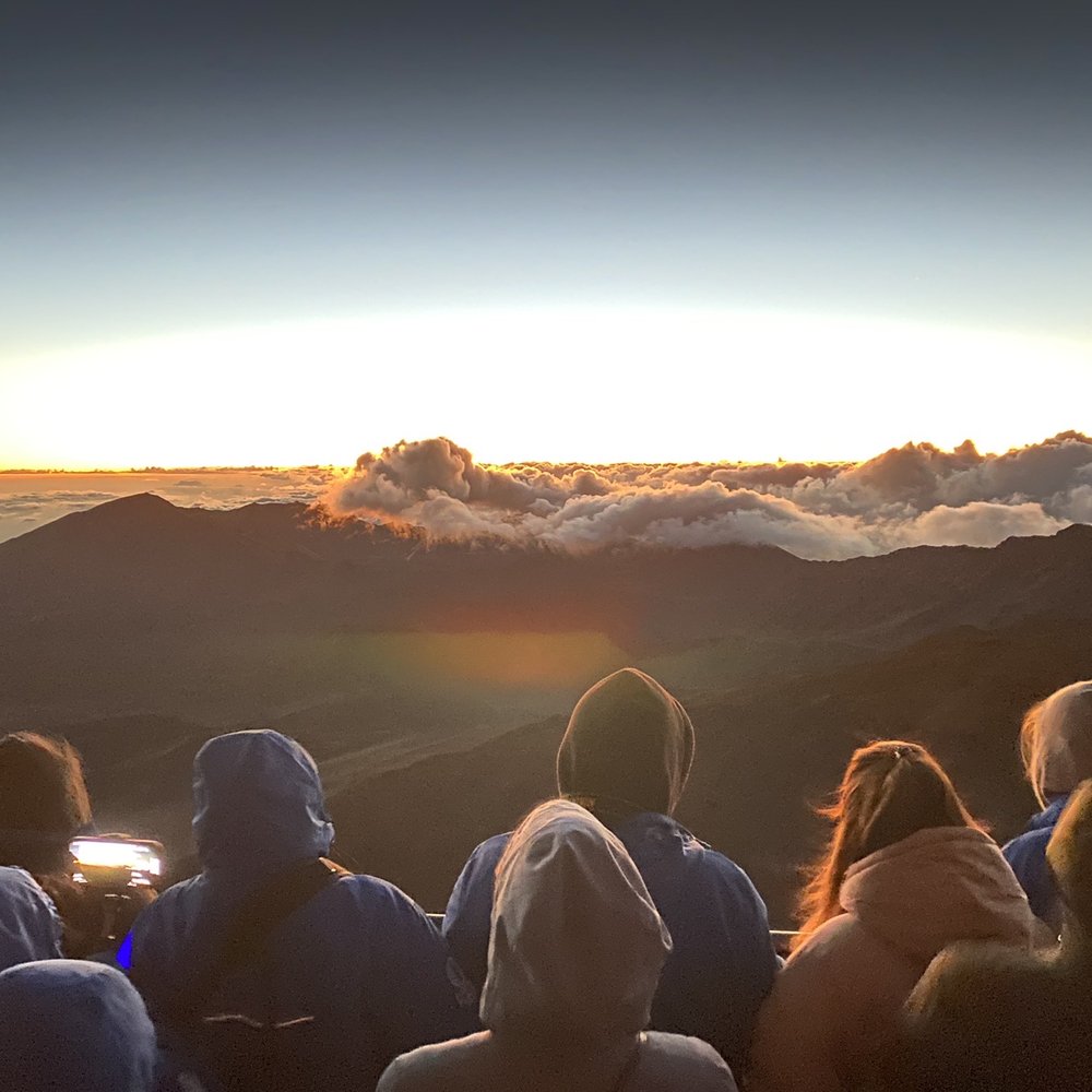 Be prepared to "camp out" with dozens of other spectators for hours... but wow, the view & experience is worth it. Be prepared to "camp out" with dozens of other spectators for hours... but wow, the view & experience is worth it.