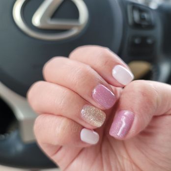 Ele Ela Nail Salon - Nail Salons Near Me - Pacifica, California