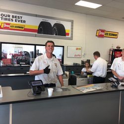 Les Schwab Tire Center