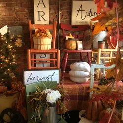 Primitive Country Loft House