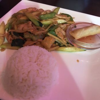 Tum Thai - Pineapple chicken (came w white rice and spring roll) - Thai Near Me - Kenilworth, New Jersey Tum Thai - Pineapple chicken (came w white rice and spring roll) - Thai Near Me - Kenilworth, New Jersey