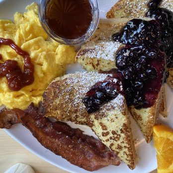 Two Chicks - French Toast Combo - Breakfast & Brunch Near Me - Reno, Nevada