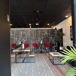 Dolce Vita - Entrance