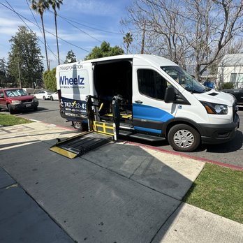 MedWheelz - Wheelchair, stretcher, bariatrics, ambulatory services - Medical Transportation Near Me - Los Angeles, California MedWheelz - Wheelchair, stretcher, bariatrics, ambulatory services - Medical Transportation Near Me - Los Angeles, California
