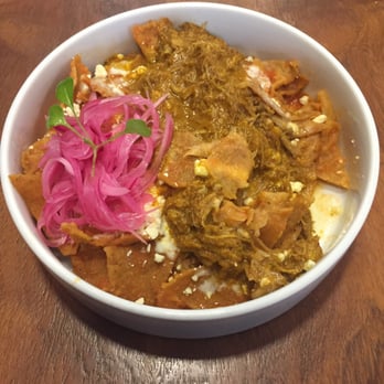 Buna - Chilaquiles rojos - Cafeteria Near Me - Ciudad de México, DIF