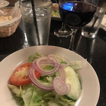 El Tamarindo Coal Fired Pizza - regular house salad -- nothing special, but not bad with their house dressing - Pizza Near Me - Hallandale, Florida El Tamarindo Coal Fired Pizza - regular house salad -- nothing special, but not bad with their house dressing - Pizza Near Me - Hallandale, Florida