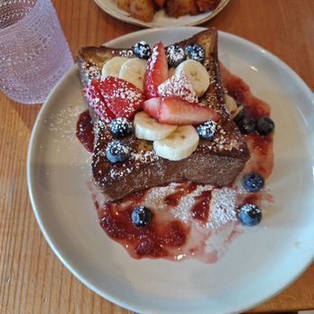 Hatch 44 Cafe - Coffee toast - Cafes Near Me - Metuchen, New Jersey