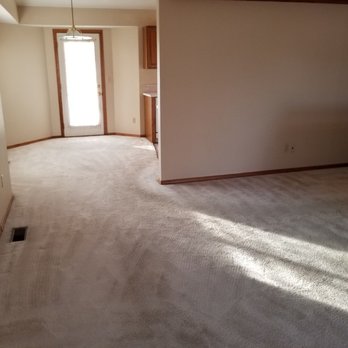 City Steam Clean - Here's a couple pics of the amazingly clean light carpets City Steam Clean did! - Carpet Cleaning Near Me - Wichita, Kansas