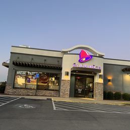 Exterior photo of Taco Bell - Lebanon, Tennessee Exterior photo of Taco Bell - Lebanon, Tennessee