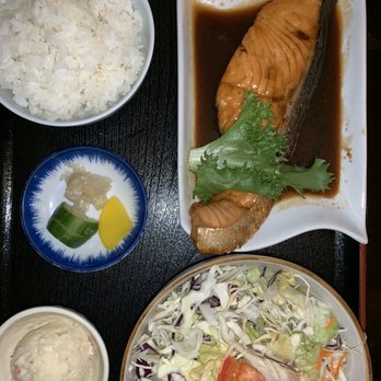 Ginza - Teriyaki Salmon bento - Sushi Bars Near Me - Bellevue, Washington Ginza - Teriyaki Salmon bento - Sushi Bars Near Me - Bellevue, Washington